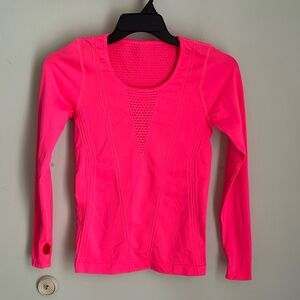 Fabletics women’s shirt